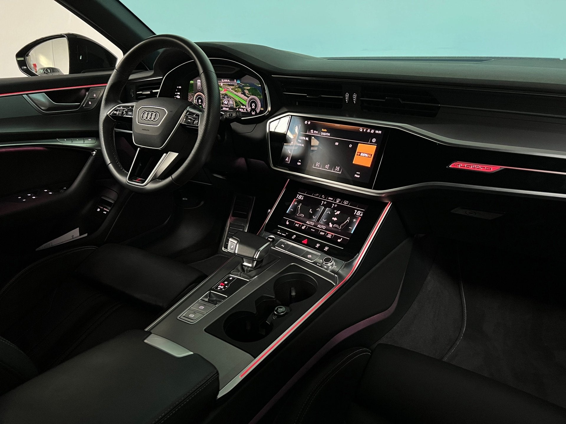 Audi A6 Avant 55 TFSI e quattro Competition S line edition P, Auto's, Automaat, Gebruikt, Zwart, 4 cilinders