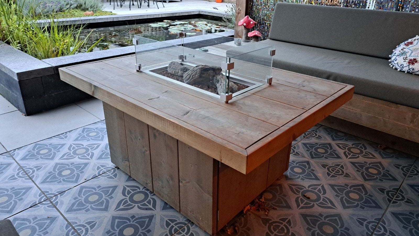Lounge tuintafel met ingebouwde GoFire vuurtafel, Ophalen, Zo goed als nieuw