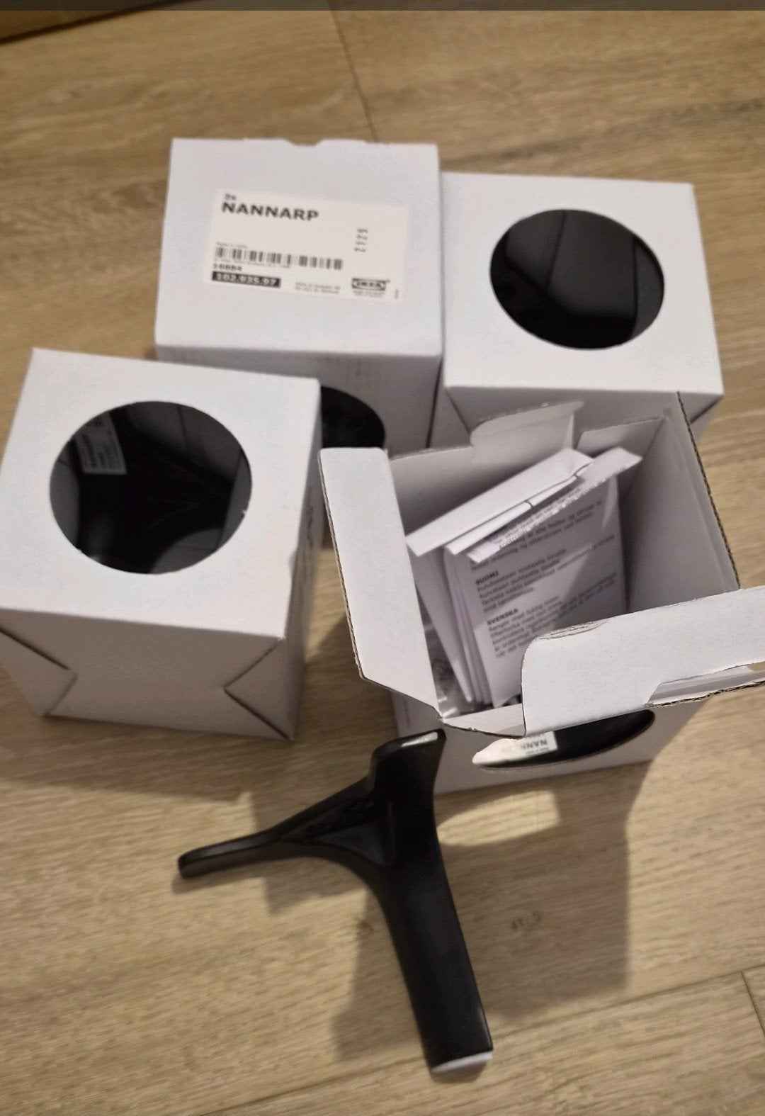 8x nieuwe zwarte NANNARP voetjes van IKEA, Ophalen of Verzenden, Nieuw