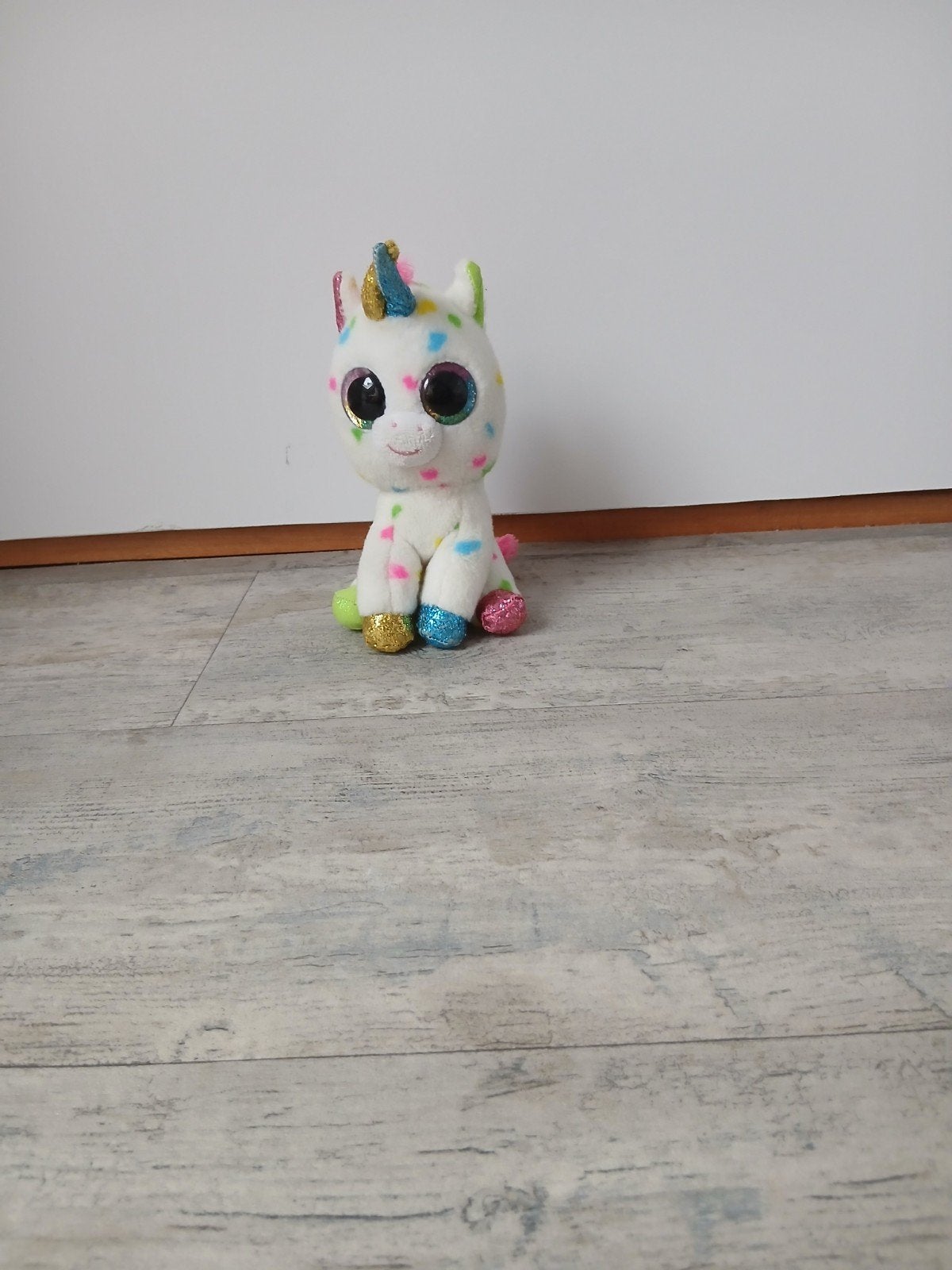 Leuke eenhoorn knuffel met glitters en stippen, Eenhoorn, Ophalen of Verzenden, Zo goed als nieuw, Meerkleurig