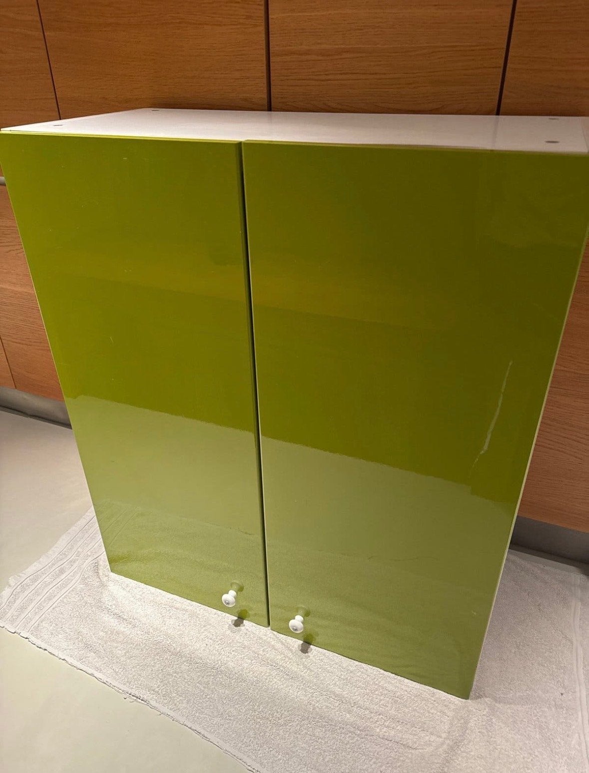 Groene keukenkast met 2 deuren en planken, Huis en Inrichting, Ophalen, Gebruikt, 50 tot 100 cm, Minder dan 100 cm