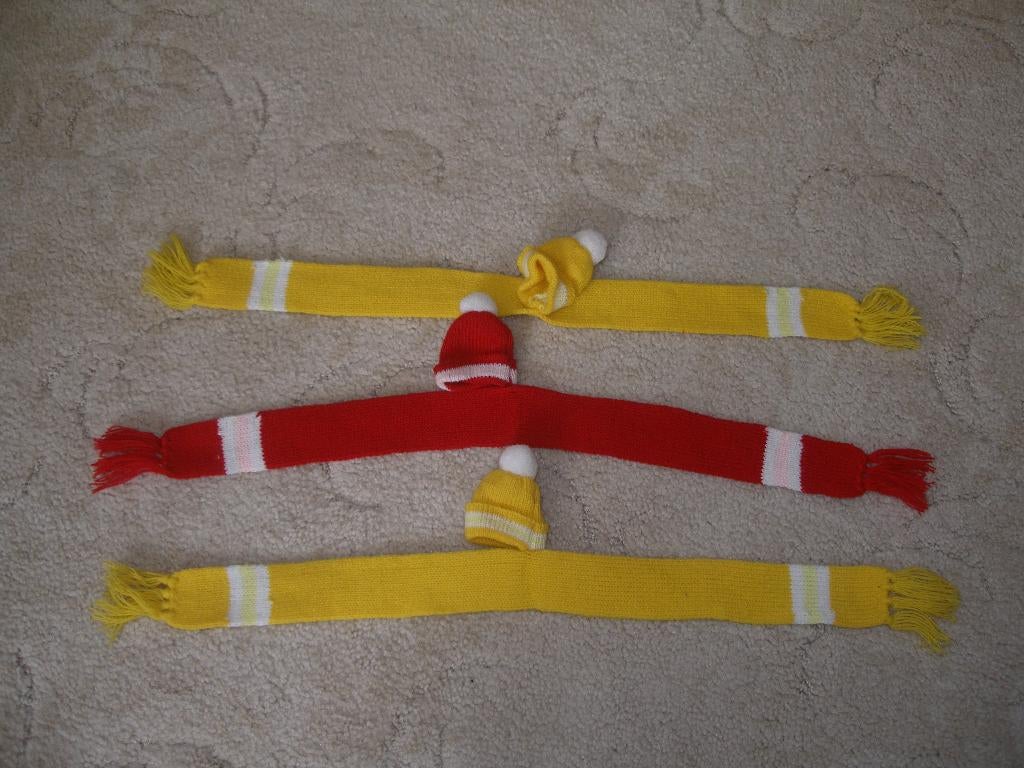 NIEUW 2 gele,1 rode das,muts voor knuffelbeertjes, Ophalen of Verzenden, Nieuw, Overige typen