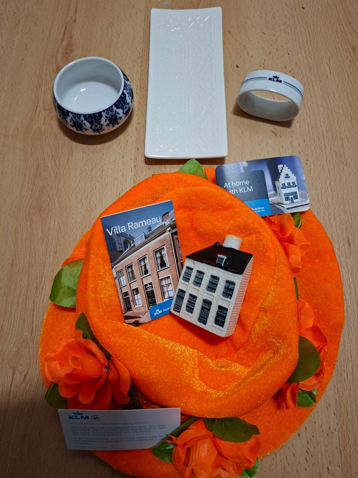 KLM huisje 106 met Marcel Wanders items en flyer, Ophalen of Verzenden, Nieuw, 81 t/m 91, Gevuld