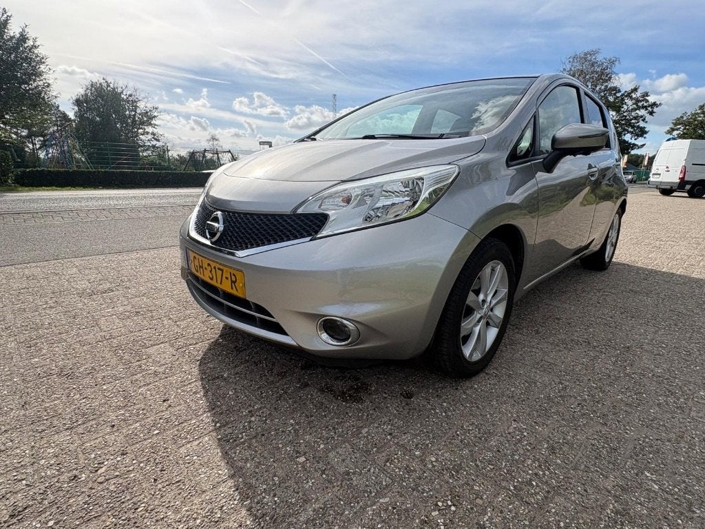 Nissan Note 1.2 automaat 2015 Grijs, Auto's, Zwart, 1045 kg, 1198 cc, 49 €/maand