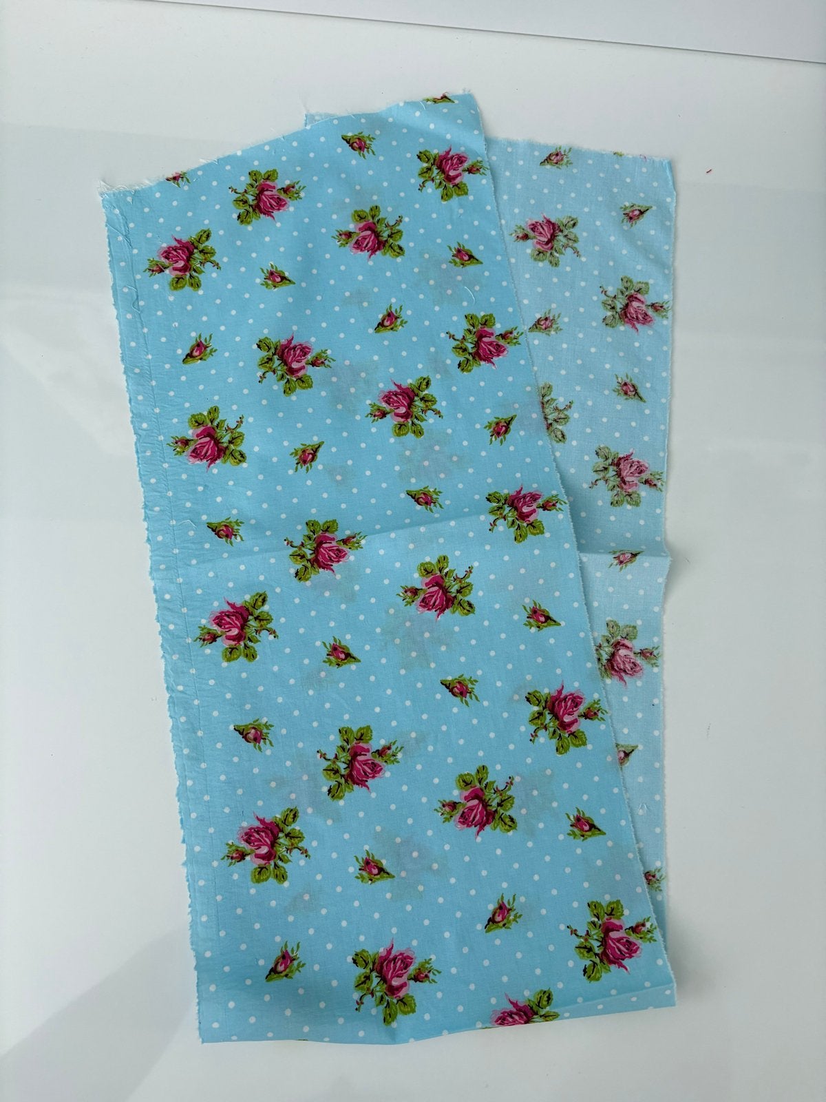 Pip Studio Stof Nieuw Dots & Roses Blauw 90x19cm, Blauw, Nieuw, Ophalen of Verzenden, Katoen