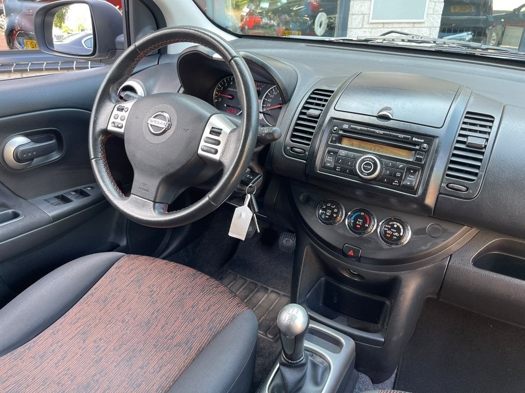 Nissan Note 1.6 5Drs Airco Nieuwe apk Nieuwe airco Trekhaak, 15 km/l, Gebruikt, 4 cilinders, 49 €/maand