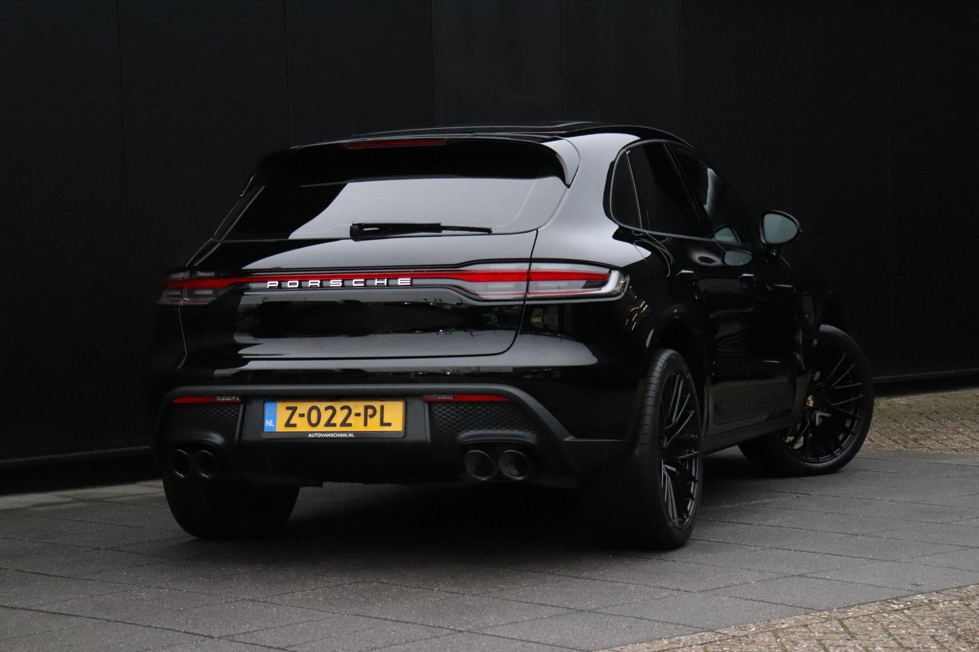 Porsche Macan 2.0 266 PK | NW MODEL | SPORTCHRONO | LEDER |, Auto's, Automaat, Gebruikt, 4 cilinders, 1820 kg