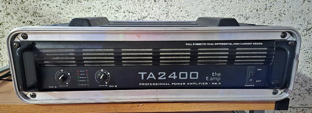 t.amp 2400 MK-X PA versterker in flightcase, Ophalen, Gebruikt, 1000 watt of meer, P.A.