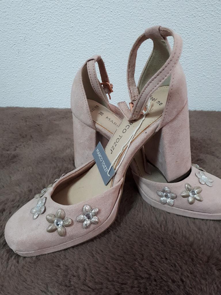 Schoenen dames sandalen maat 37/ 38, Ophalen, Zo goed als nieuw, Sandalen of Muiltjes