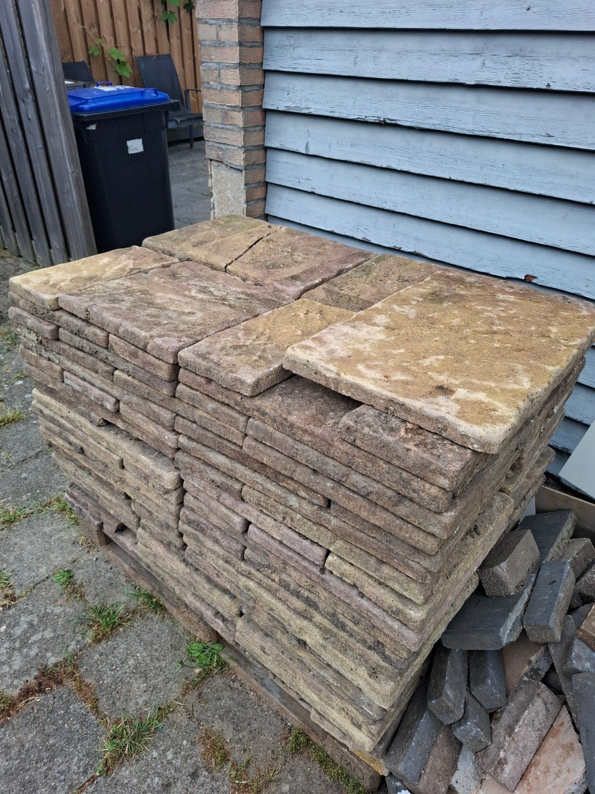 Terracotta kleur tegels gratis af te halen, Tuin en Terras, Tegels en Klinkers, Ophalen of Verzenden, Gebruikt, Overige materialen