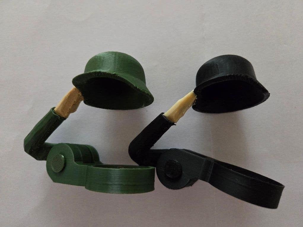 Bierfles helm 2 stuks, Verzamelen, Verzenden, Landmacht, Duitsland, Helm of Baret