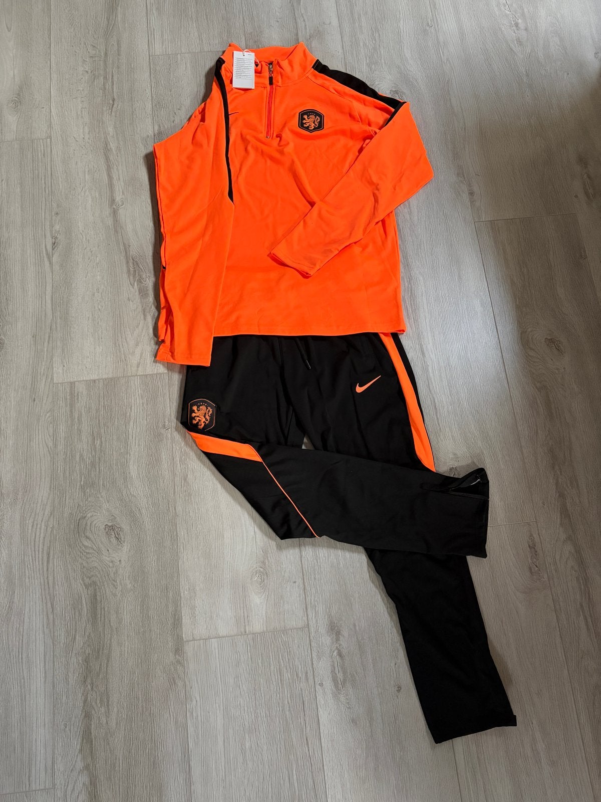 Trainingspak Nederlands Elftal - Maat XL, Kleding | Heren, Meerkleurig, Ophalen of Verzenden, Voetbal, Maat 56/58 (XL)