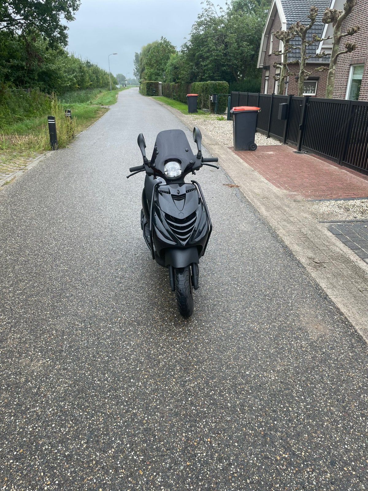 Piaggio zip 50cc  origineel zwart vandaag ophalen 1350, Maximaal 45 km/u, Zip, Ophalen of Verzenden, Zo goed als nieuw
