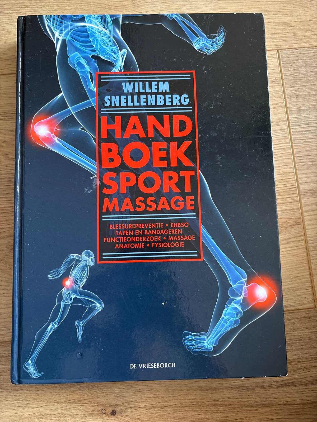 Willem Snellenberg - Handboek sportmassage basisboek, Ophalen of Verzenden, Zo goed als nieuw, Willem Snellenberg