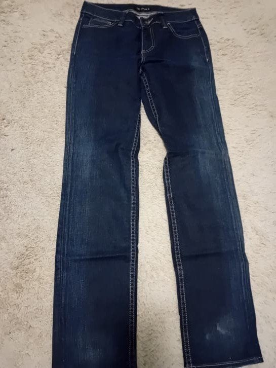 Donkerblauwe Dyanne - Maat W27/L32, Kleding | Dames, Blauw, Ophalen of Verzenden, Zo goed als nieuw, W27 (confectie 34) of kleiner