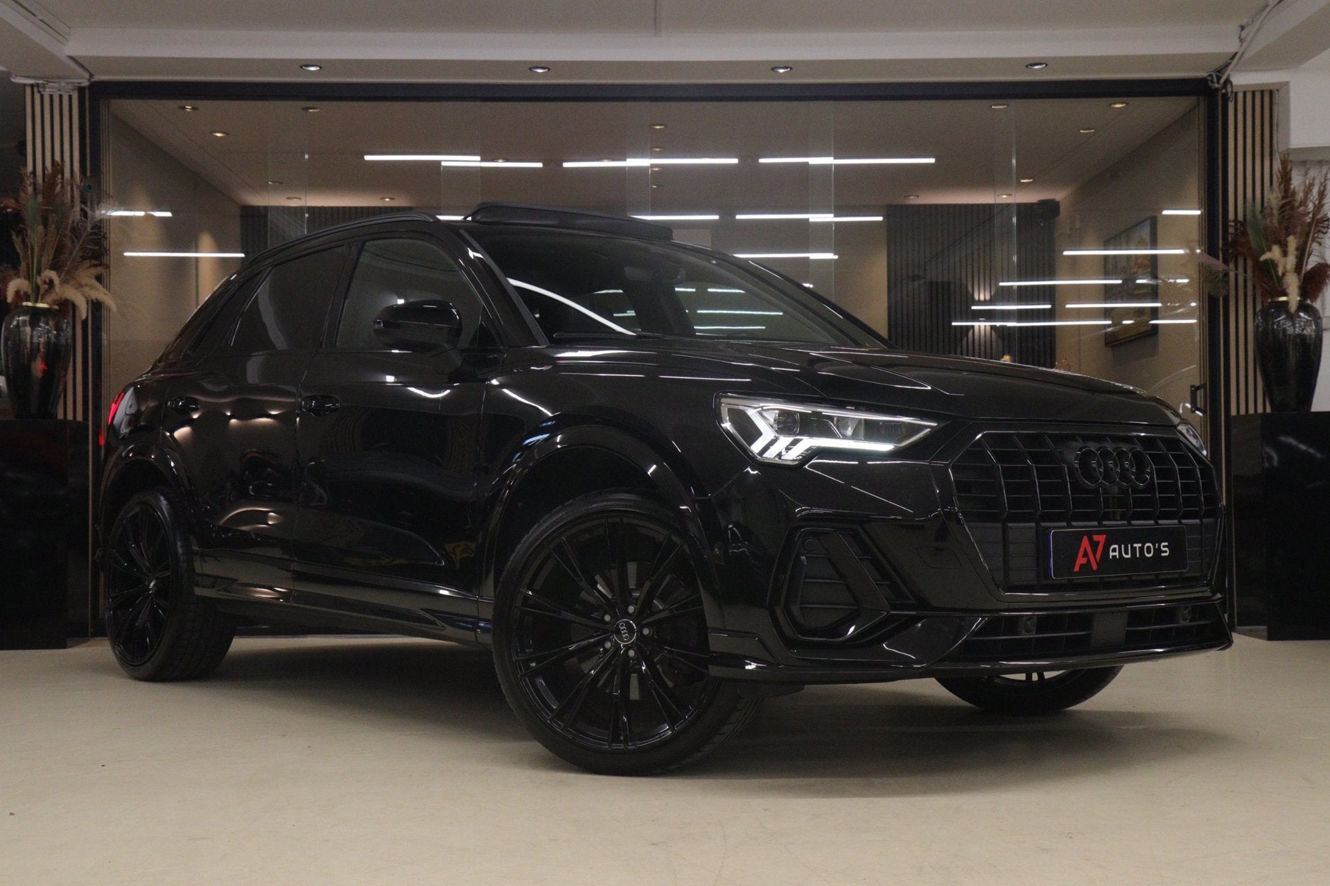 Audi Q3 45 TFSI e S Edition 3X S-Line /PANO/KEYLES/STOELV/BO, Auto's, Gebruikt, Euro 6, 150 pk, Leder en Stof