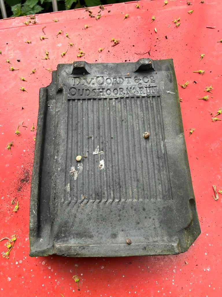 Dakpannen en vorsten tuille de nord 1300 stuks, Doe-het-zelf en Verbouw, Dakpannen en Dakbedekking, Ophalen, Gebruikt, Steen of Klei