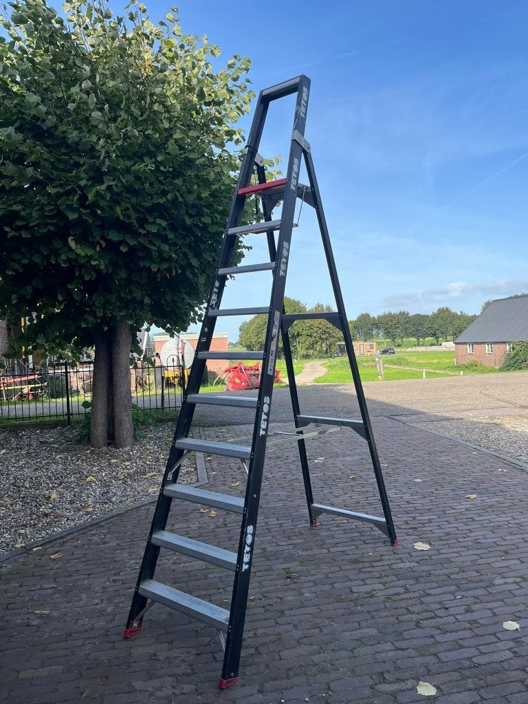 Altrex Taurus TGB 10 Trap 10 Treden 4,35m Werkhoogte, Ophalen, Gebruikt, Ladder, Opvouwbaar of Inschuifbaar