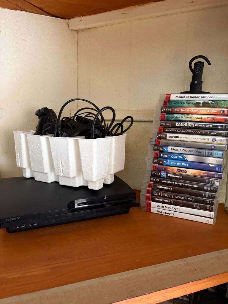 PlayStation 3 (PS3) met 19 games en accessoires, Spelcomputers en Games, Games | Sony PlayStation 3, Gebruikt, Vanaf 18 jaar, 3 spelers of meer