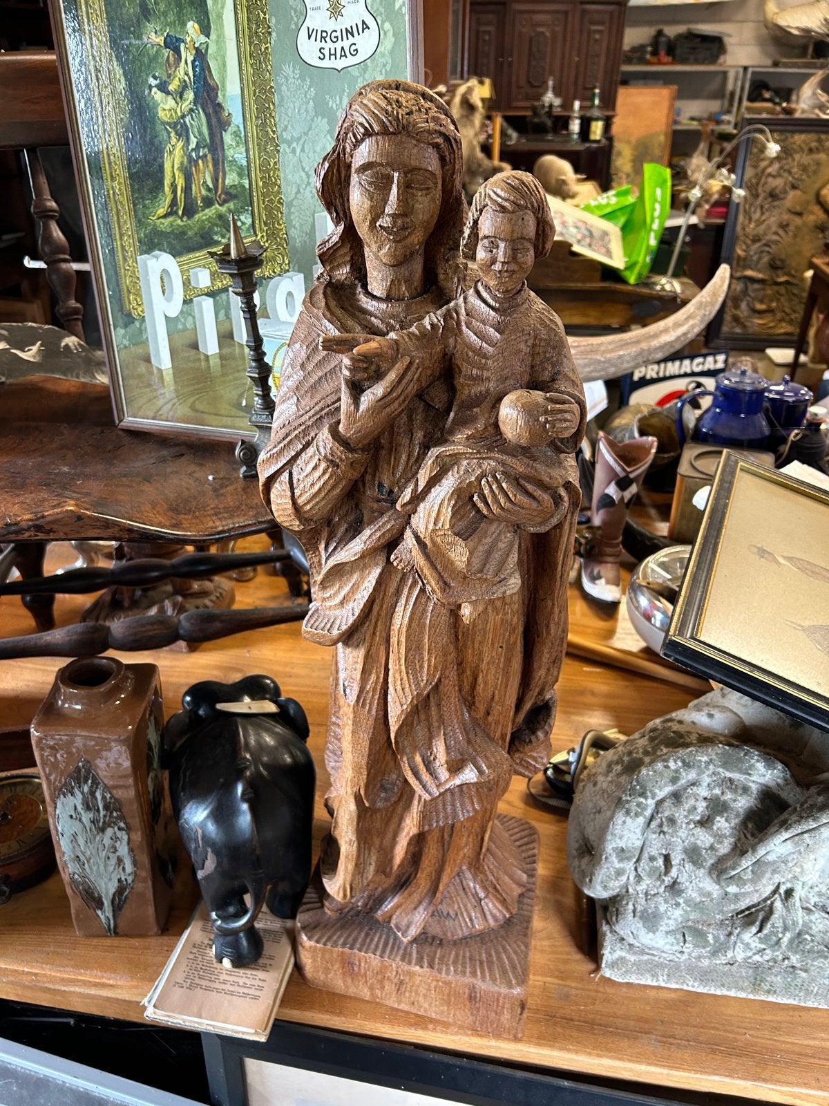 Oud eiken beeld van Maria met kind, Antiek en Kunst, Kunst | Beelden en Houtsnijwerken, Handgemaakt, Beeld, Hout, Bruin