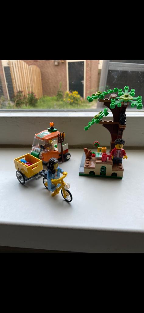 Lego 60326 en 41724, Kinderen en Baby's, Speelgoed | Duplo en Lego, Ophalen, Lego, Complete set, Compleet