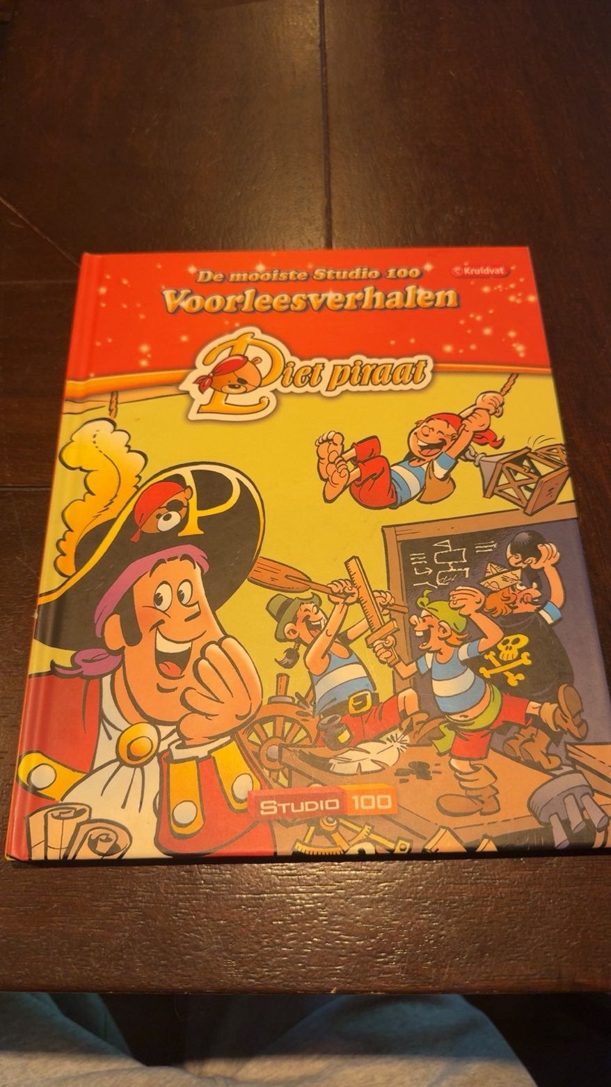 Kinderboek - Piet piraat voorleesverhalen, Ophalen of Verzenden, Zo goed als nieuw