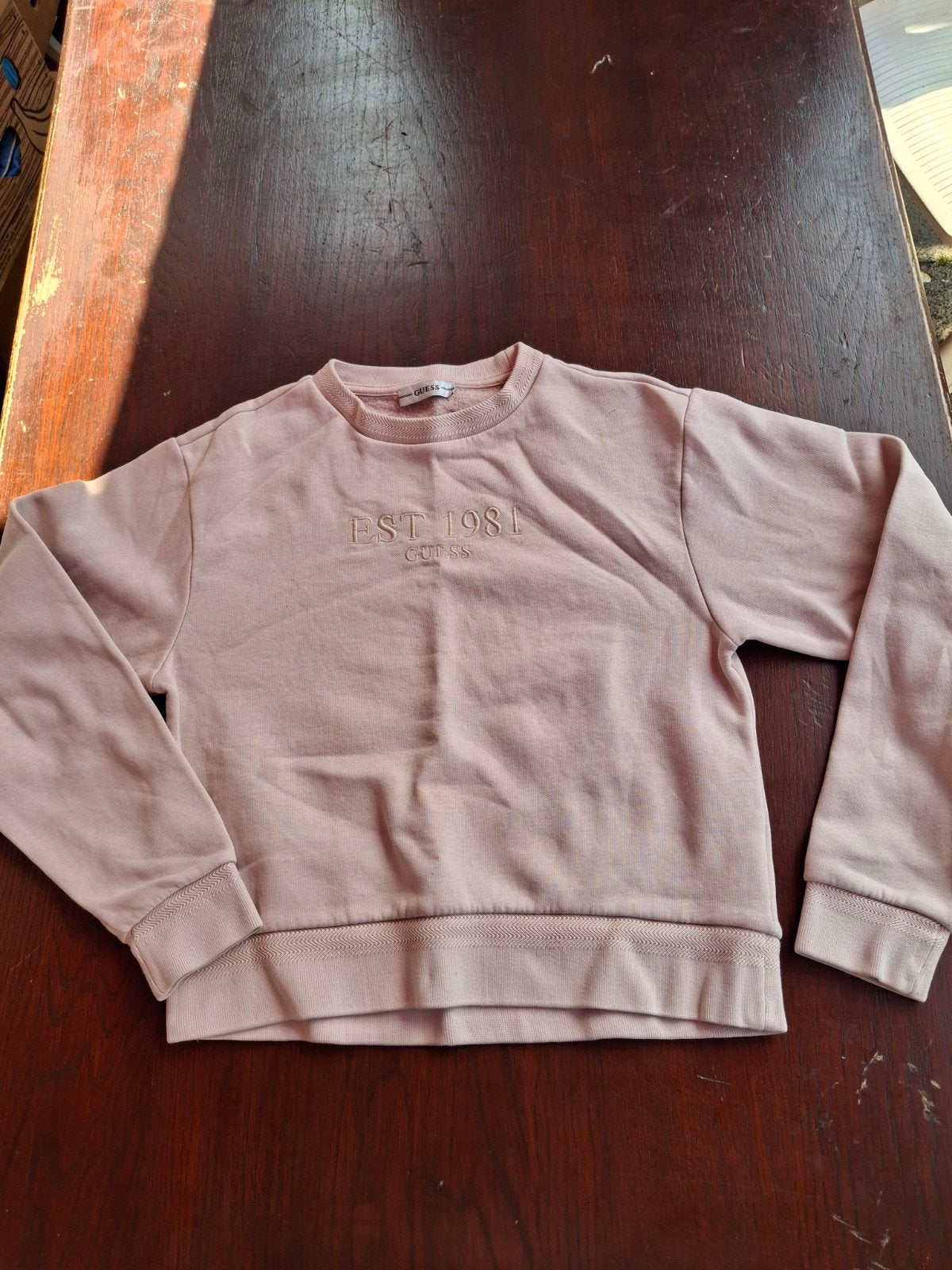 Guess Roze "EST. 1981" Sweater Dames Maat S, Kleding | Dames, Guess, Ophalen of Verzenden, Zo goed als nieuw, Roze