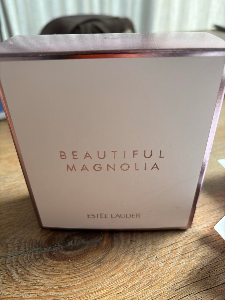 Estée Lauder Beautiful Magnolia parfum, Ophalen of Verzenden, Zo goed als nieuw