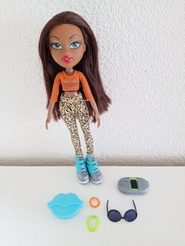BRATZ Hello My Name Is – SASHA, Verzamelen, Poppen, Ophalen of Verzenden, Gebruikt, Pop