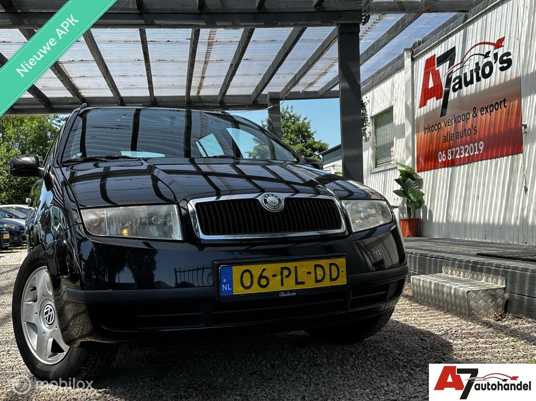 Skoda Fabia Combi 1.4-16V Elegance Nieuwe APK, Auto's, Voorwielaandrijving, Parkeersensor, 450 kg, Gebruikt