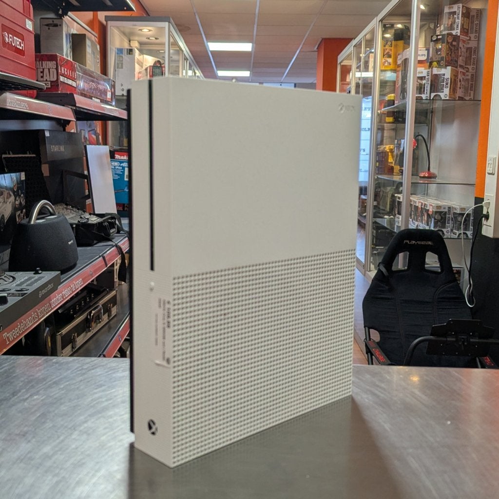 XBOX One S 500GB wit | Nette staat, Microsoft, Zo goed als nieuw, Support@microsoft.com, Microsoft Corporation
One Microsoft Way
Redmond, WA 98052-6399
USA