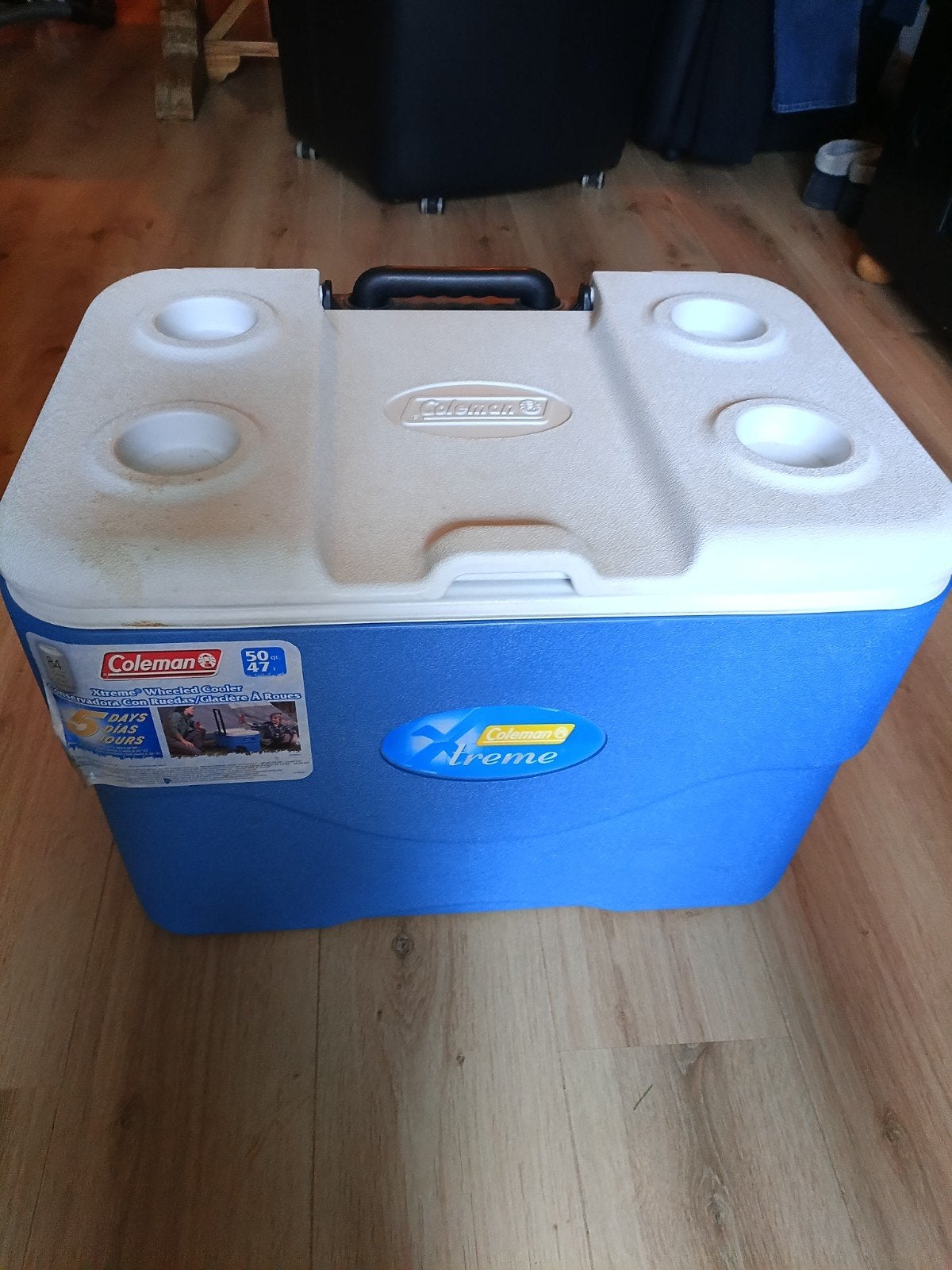 Coleman Xtreme Koelbox 50QT/47L met wielen, Ophalen, Koelelement
