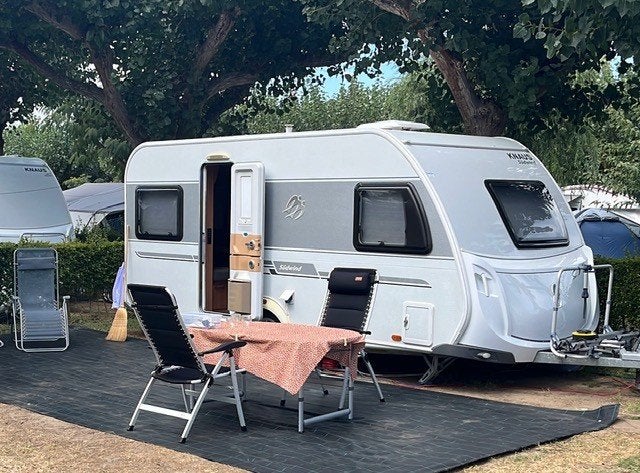Knaus Südwind 450 FU 2012 | Airco + Mover + Unico voortent, Rondzit, Particulier, 4 tot 5 meter, Luifel