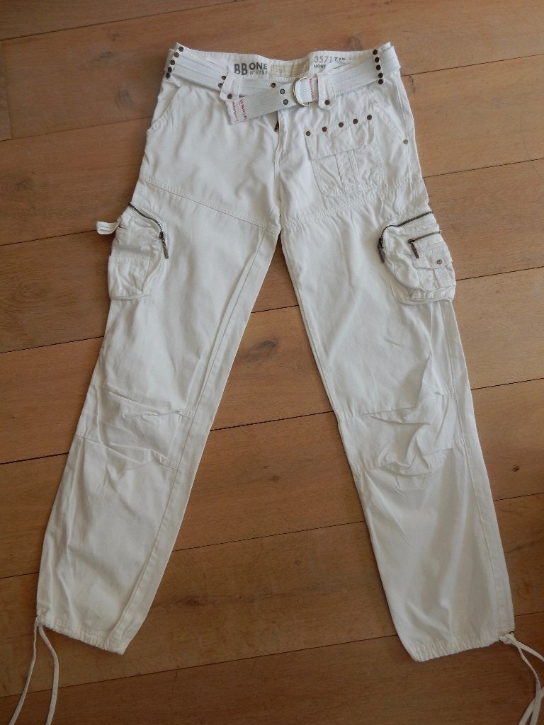 Bijna nieuwe BB one witte stoere broek maat 40, Maat 38/40 (M), BB one, Wit, Ophalen of Verzenden