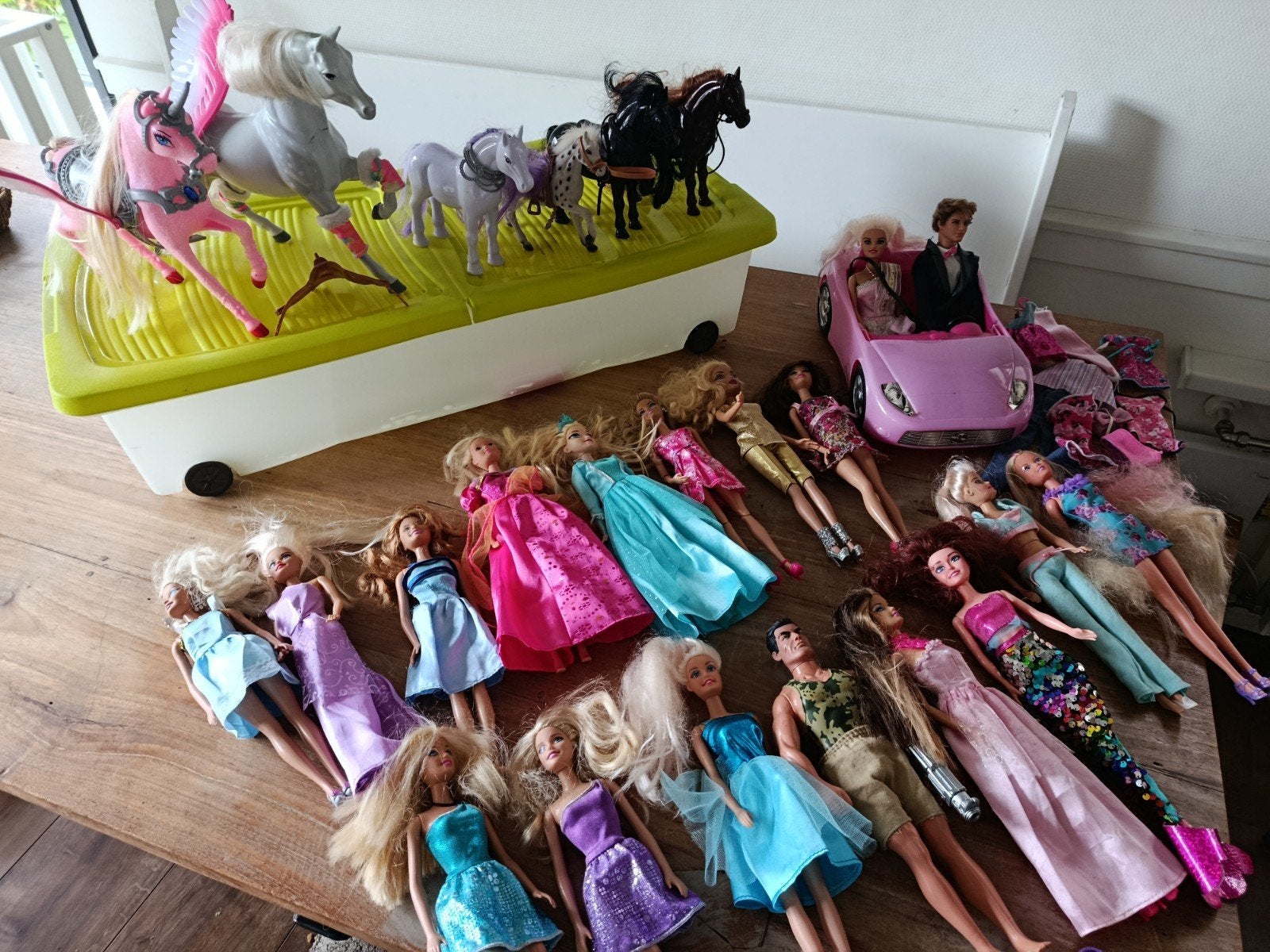 Grote partij Barbie poppen, paarden en accessoires, Ophalen of Verzenden, Gebruikt, Barbie