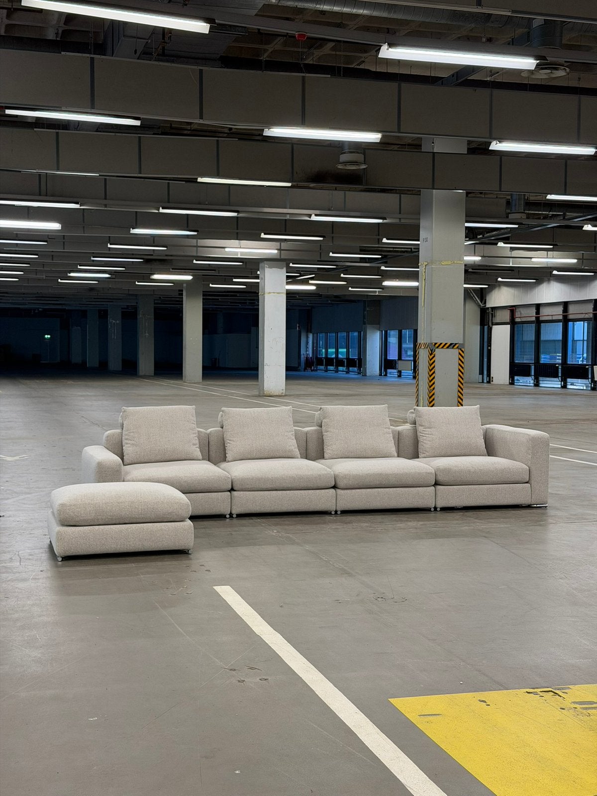 Minotti Jagger Bank | Shitake | NIEUWSTAAT + Garantie, Overige materialen, Hoekbank, 300 cm of meer, Ophalen of Verzenden