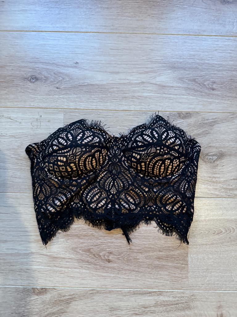 Zwart kanten bustier topje van Amisu, maat M, Kleding | Dames, T-shirts, Maat 38/40 (M), Zwart, Ophalen of Verzenden, Zo goed als nieuw