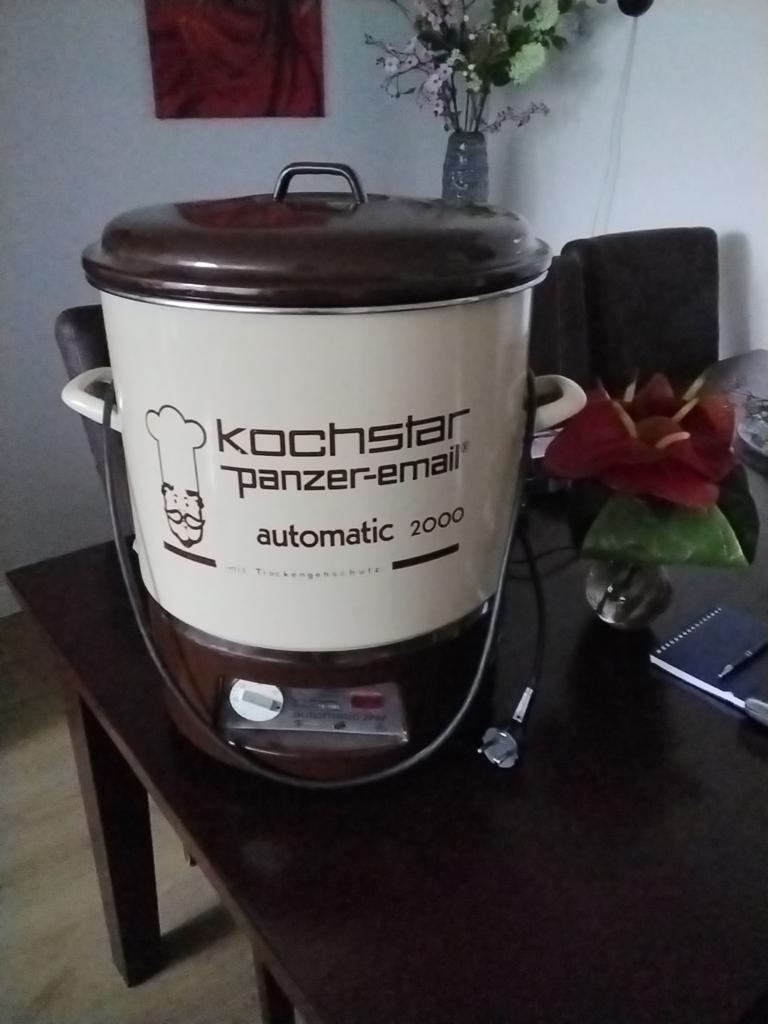 Mooie  Weckketel automatic 2000. Inhoud 26 liter ,2000 w, Ophalen, 100 tot 150 cm, 50 tot 100 cm, Zo goed als nieuw
