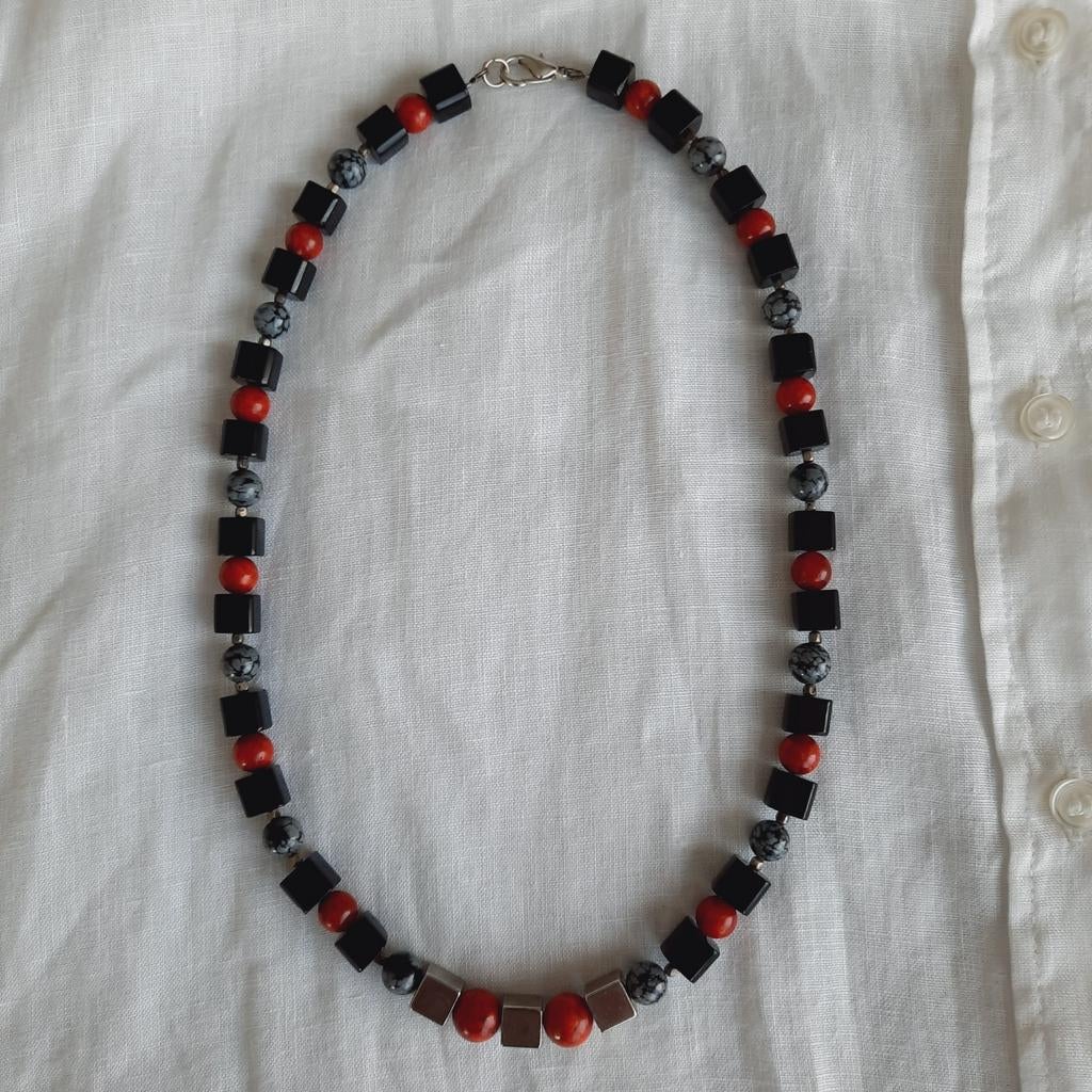 Ketting met halfedelstenen onyx sneeuwvlok obsidiaan en, Ophalen of Verzenden, Nieuw, Zwart, Steen of Mineraal