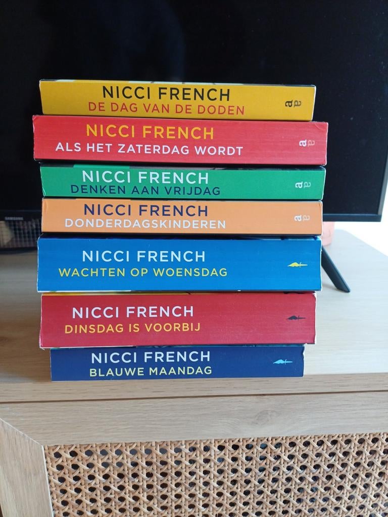 Nicci French - De Frieda Klein serie 7 delen, Boeken, Ophalen of Verzenden, Gelezen, Nicci French