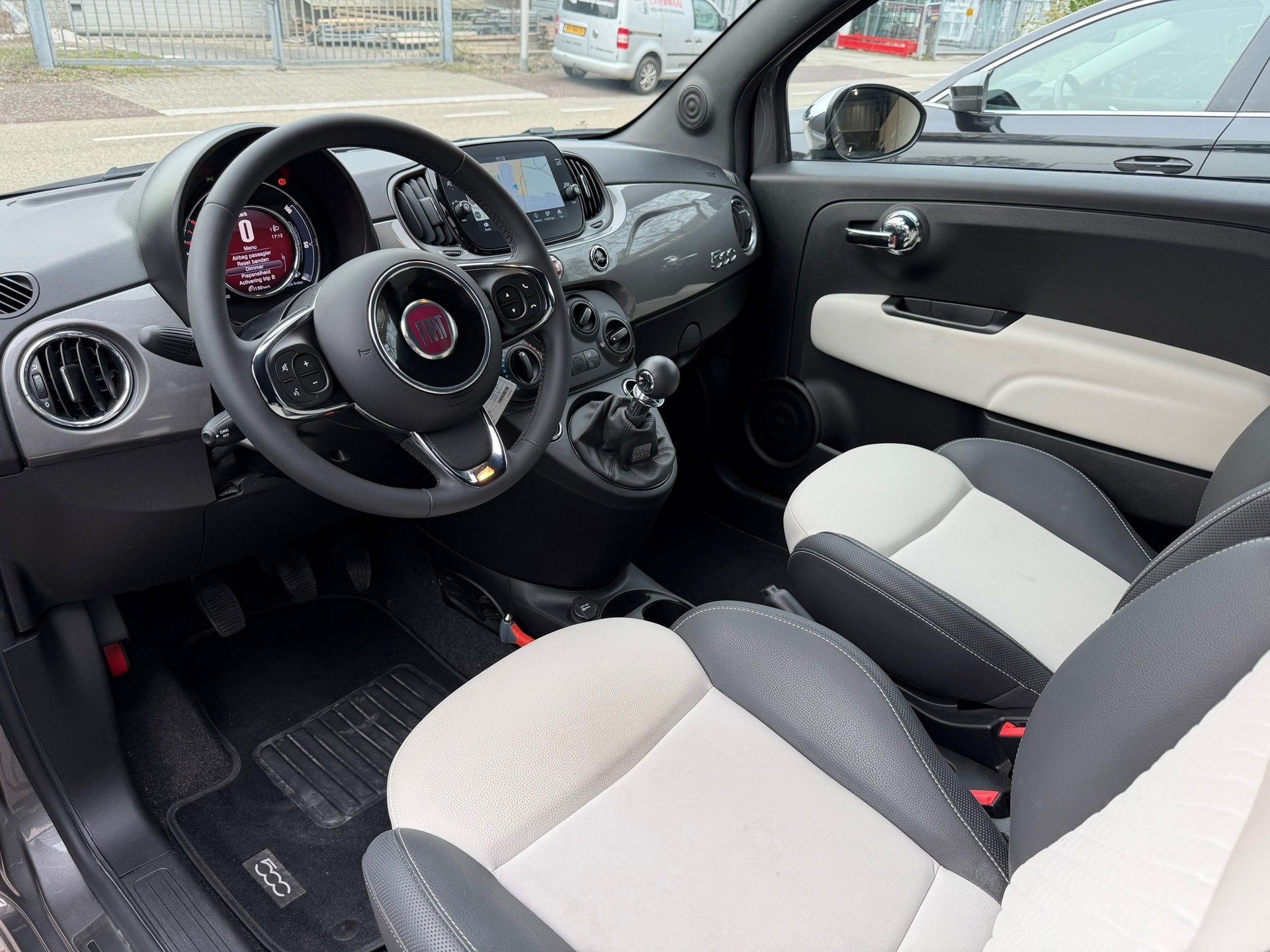 Fiat 500 C 1.0 Hybrid Dolcevita I CARPLAY I ORIGNL NAP I NAV, Voorwielaandrijving, Euro 6, Cabriolet, 4 stoelen