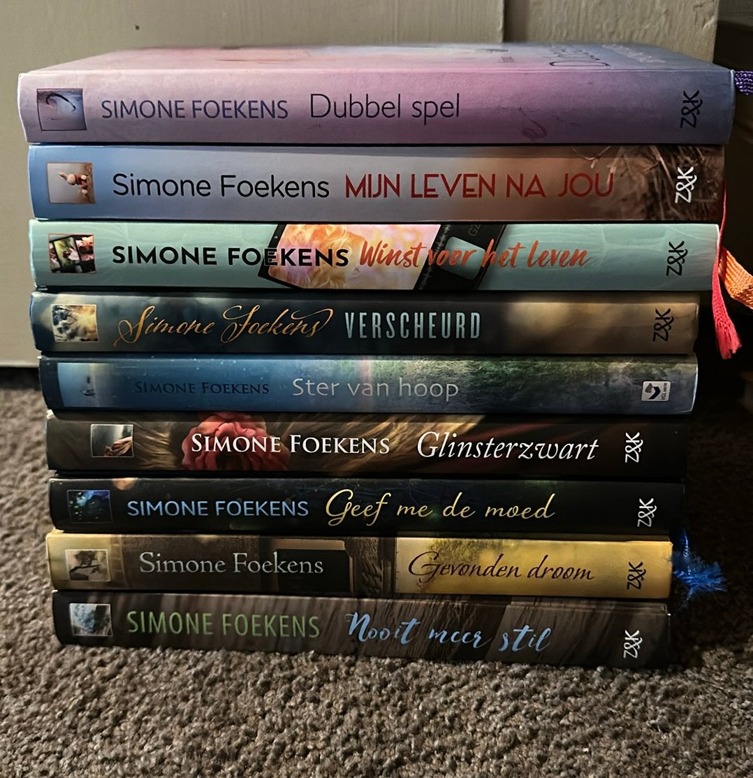 9 boeken van Simone Foekens, Ophalen of Verzenden, Zo goed als nieuw, Noord-Brabant