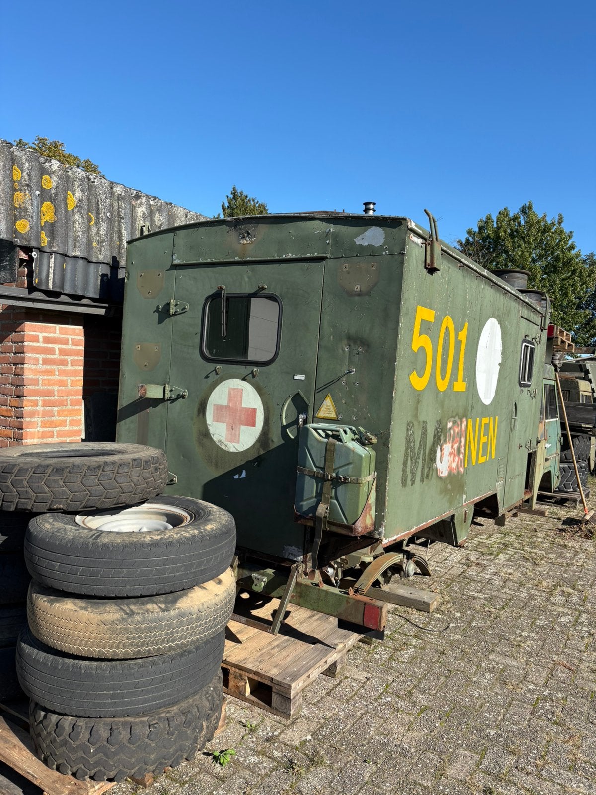 Volvo C304 TGB1314 ambulance unit