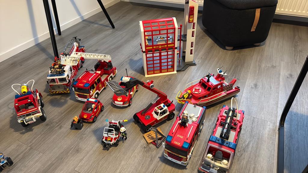 Grote Playmobil Brandweer Collectie: 10 Voertuigen, Kazerne, Kinderen en Baby's, Speelgoed | Playmobil, Ophalen, Zo goed als nieuw