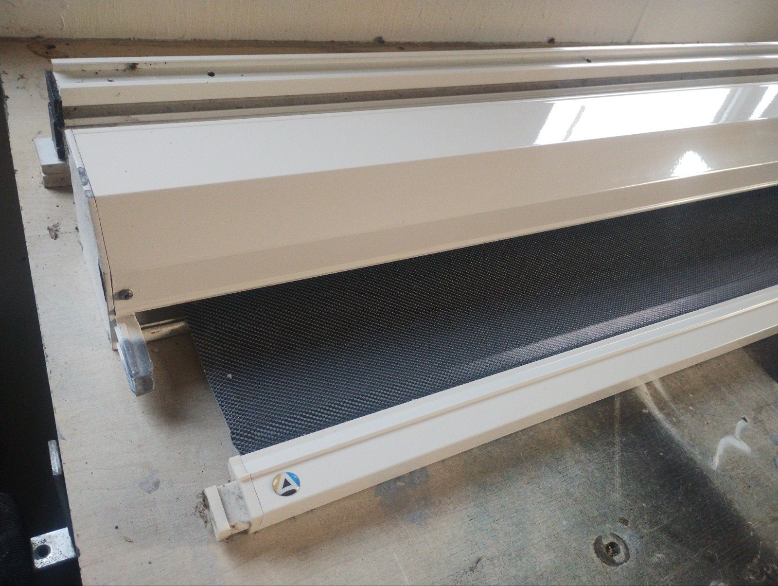 Screen/ Zonnescherm - Wit met antraciet doek, Gebruikt, Ophalen, Gebruikt, Wit, 150 tot 200 cm