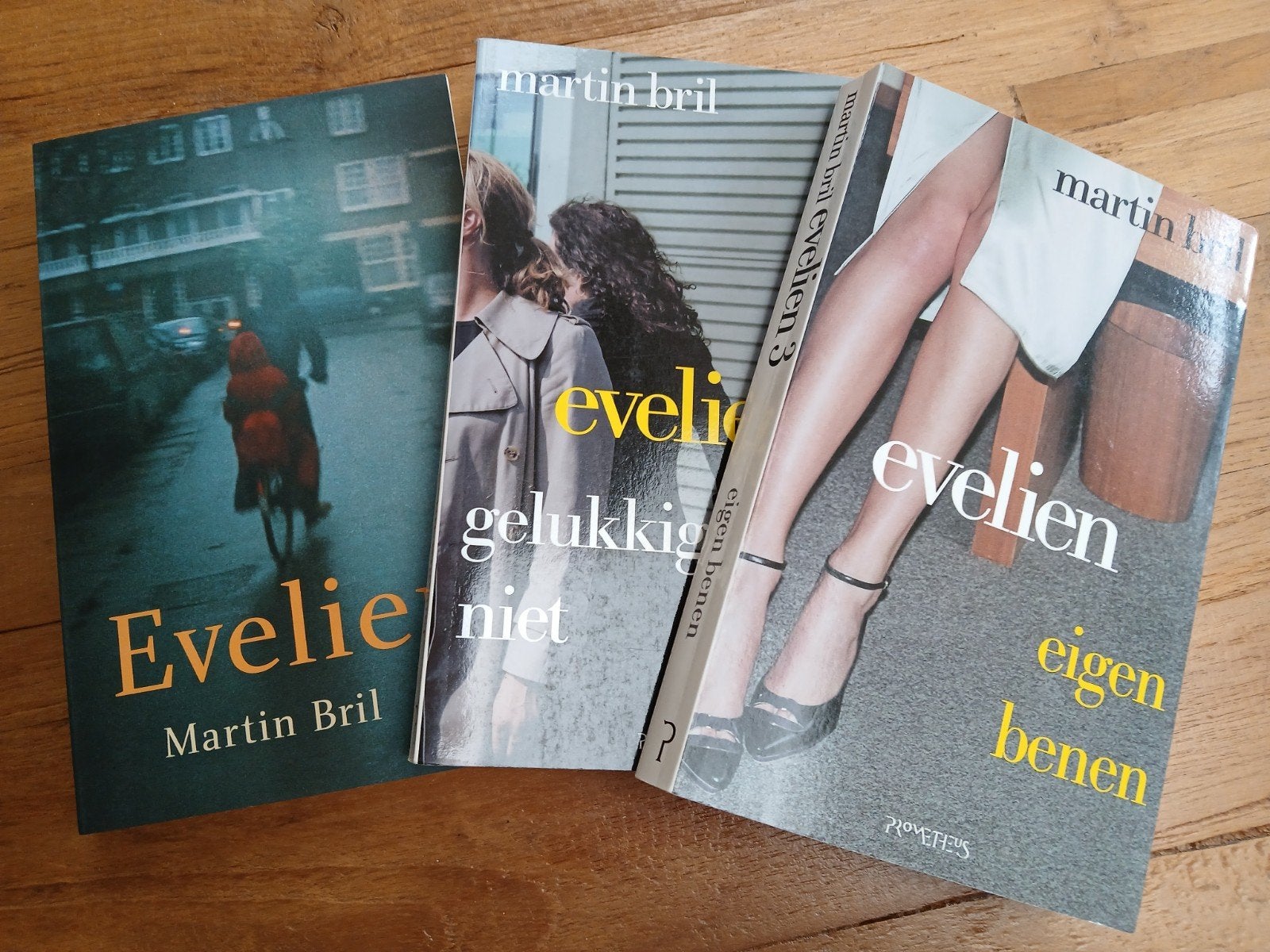 Evelien, serie door Martin Bril., Boeken, Ophalen, Gelezen