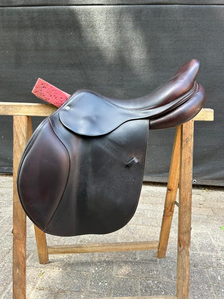 CWD zadel 17.5 inch, Dieren en Toebehoren, Ophalen of Verzenden, Gebruikt, Springen