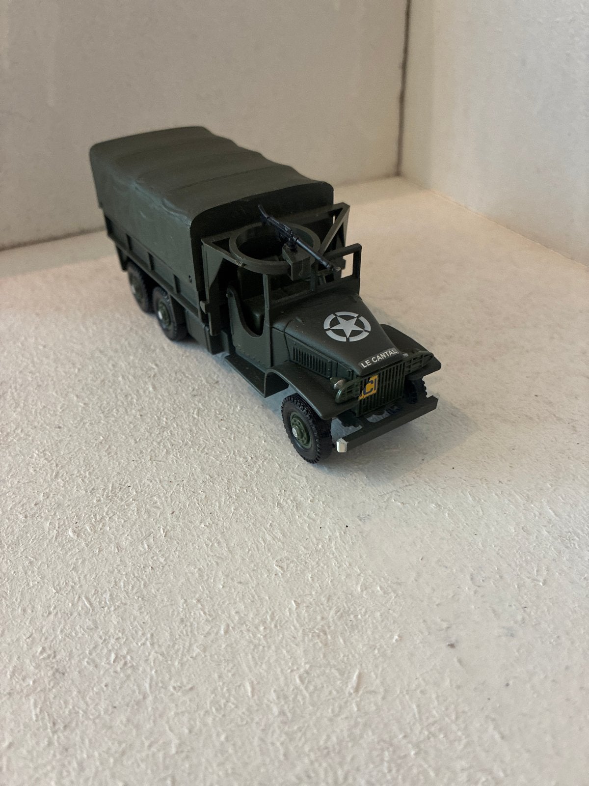 GMC Legertruck 1/50 Diecast Model - Groen Militair Voertuig, Ophalen of Verzenden, Zo goed als nieuw, Bus of Vrachtwagen