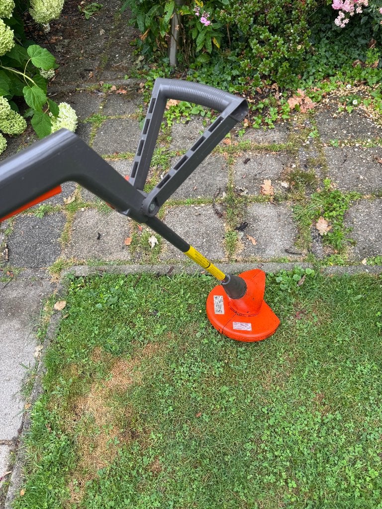 Flymo grastrimmer, Tuin en Terras, Ophalen, Gebruikt, Flymo, Minder dan 10 cm