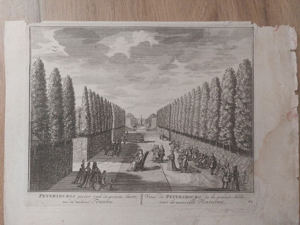 82 / Petersburgs Nederhorst den Berg Orig. gravure uit 1719, Antiek en Kunst, Stadsgezicht, Blanco verso, Ophalen of Verzenden